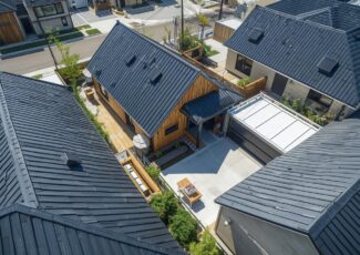 Stogo dangos spalvų pasirinkimas: kaip suderinti estetiką su praktiniais poreikiais