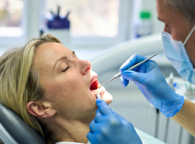 Ar verta keisti vieną dantį? Kaip sprendimas šiandien apsaugo rytojų